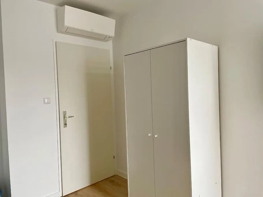 Rooftop Apartment With Free Parking & Balcony & Ac Vienna